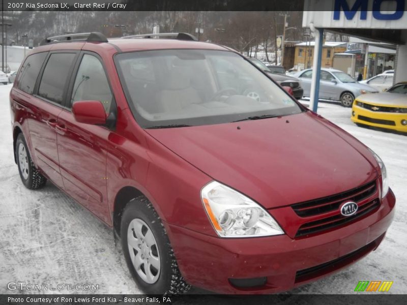 Claret Red / Gray 2007 Kia Sedona LX
