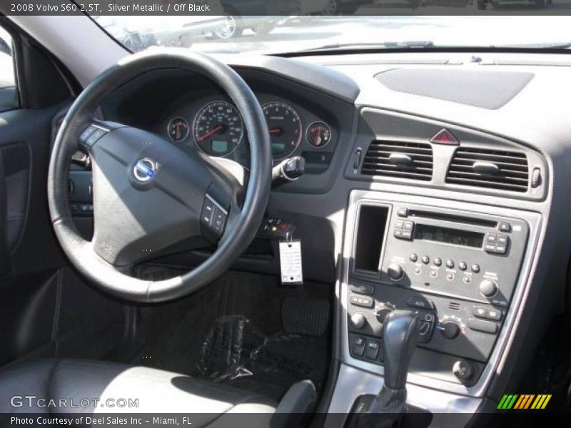 Silver Metallic / Off Black 2008 Volvo S60 2.5T