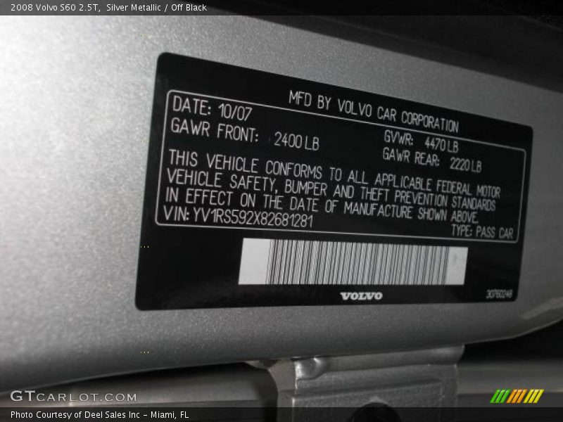 Silver Metallic / Off Black 2008 Volvo S60 2.5T