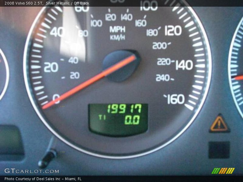Silver Metallic / Off Black 2008 Volvo S60 2.5T