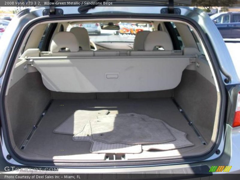 Willow Green Metallic / Sandstone Beige 2008 Volvo V70 3.2