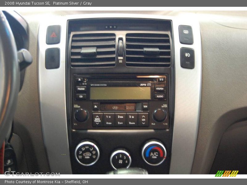 Platinum Silver / Gray 2008 Hyundai Tucson SE