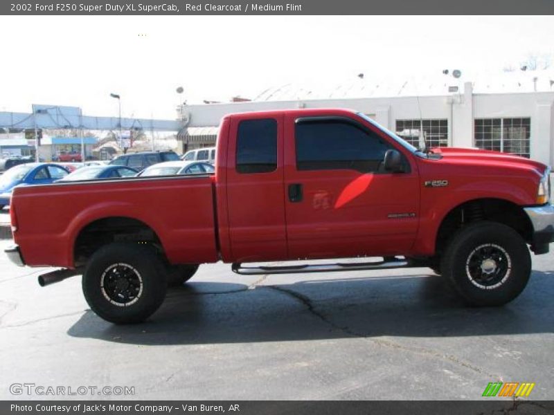 Red Clearcoat / Medium Flint 2002 Ford F250 Super Duty XL SuperCab