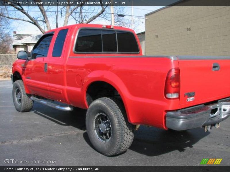 Red Clearcoat / Medium Flint 2002 Ford F250 Super Duty XL SuperCab