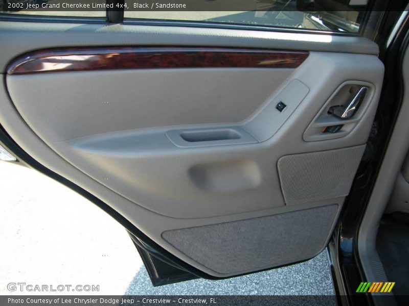 Black / Sandstone 2002 Jeep Grand Cherokee Limited 4x4