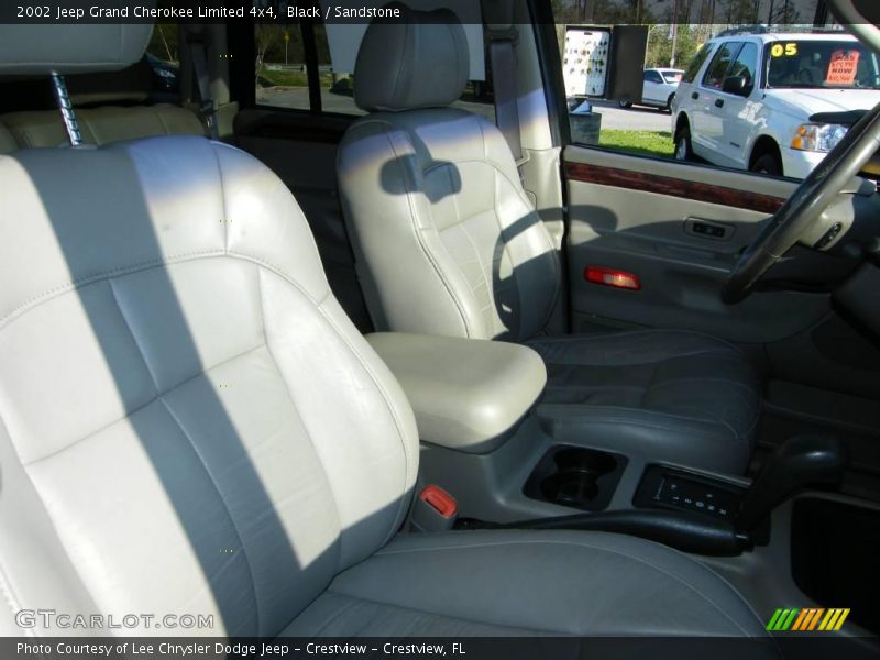 Black / Sandstone 2002 Jeep Grand Cherokee Limited 4x4