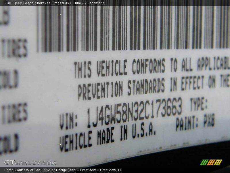 Black / Sandstone 2002 Jeep Grand Cherokee Limited 4x4