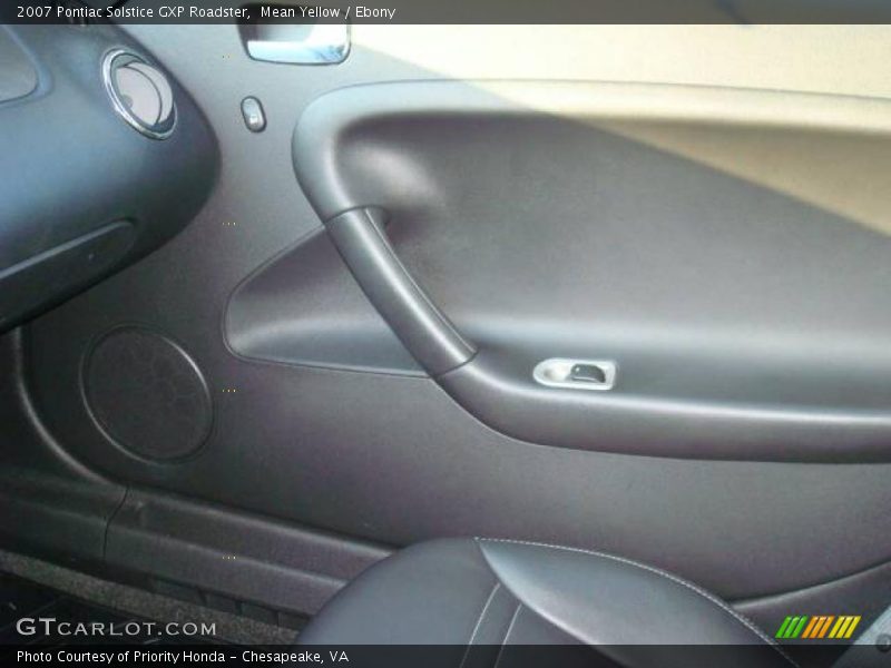 Mean Yellow / Ebony 2007 Pontiac Solstice GXP Roadster