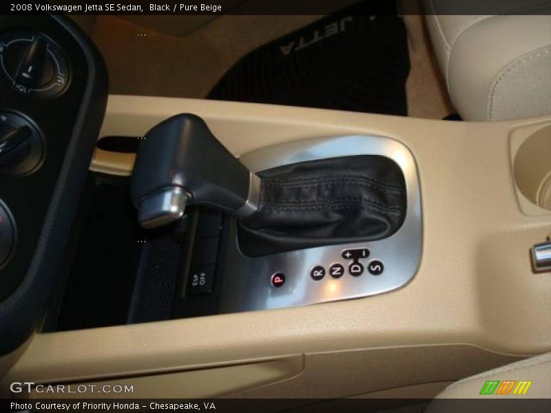 Black / Pure Beige 2008 Volkswagen Jetta SE Sedan