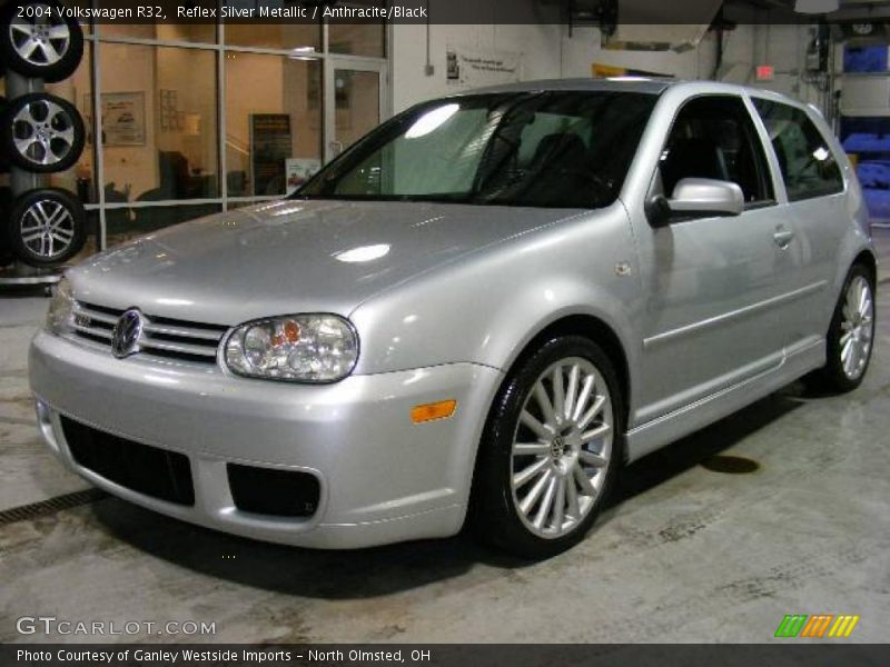 Reflex Silver Metallic / Anthracite/Black 2004 Volkswagen R32