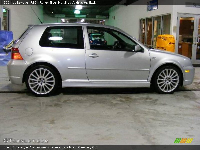 Reflex Silver Metallic / Anthracite/Black 2004 Volkswagen R32