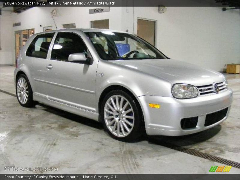 Reflex Silver Metallic / Anthracite/Black 2004 Volkswagen R32