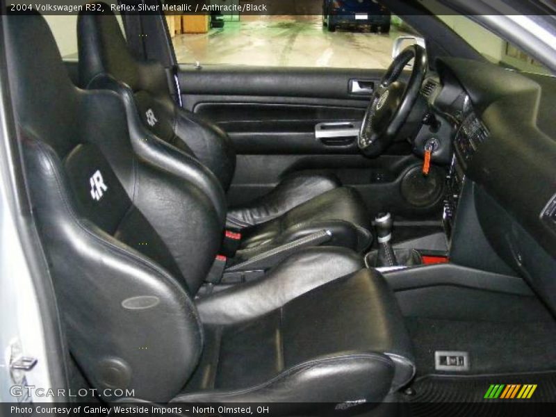 Reflex Silver Metallic / Anthracite/Black 2004 Volkswagen R32