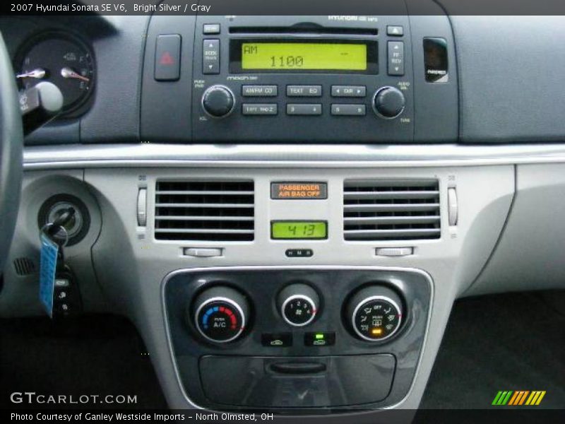 Bright Silver / Gray 2007 Hyundai Sonata SE V6
