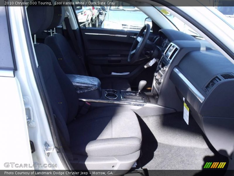 Cool Vanilla White / Dark Slate Gray 2010 Chrysler 300 Touring