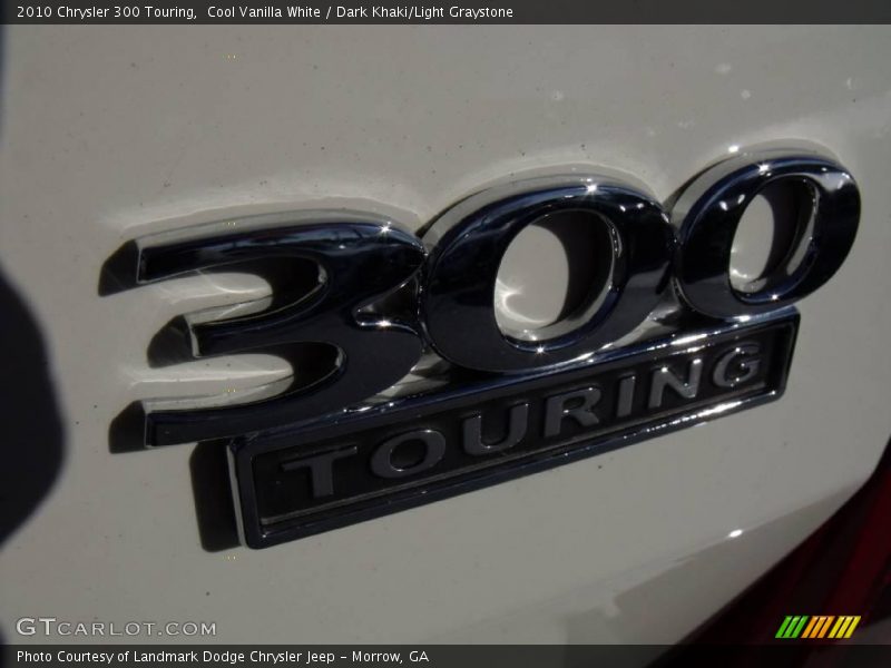 Cool Vanilla White / Dark Khaki/Light Graystone 2010 Chrysler 300 Touring