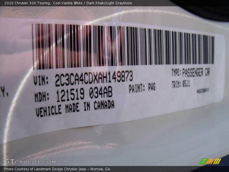 Cool Vanilla White / Dark Khaki/Light Graystone 2010 Chrysler 300 Touring