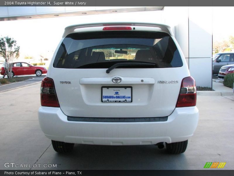 Super White / Ivory 2004 Toyota Highlander I4