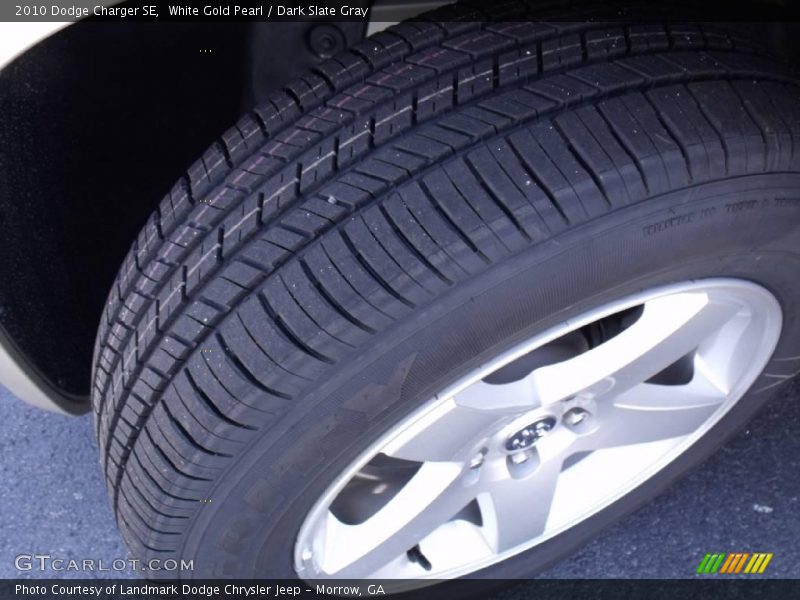 White Gold Pearl / Dark Slate Gray 2010 Dodge Charger SE