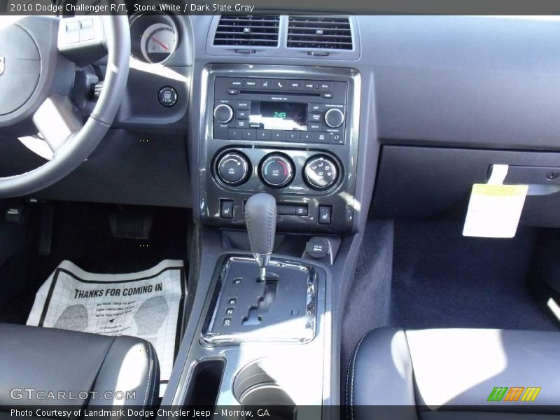 Stone White / Dark Slate Gray 2010 Dodge Challenger R/T
