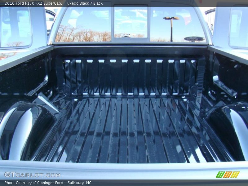 Tuxedo Black / Black 2010 Ford F150 FX2 SuperCab