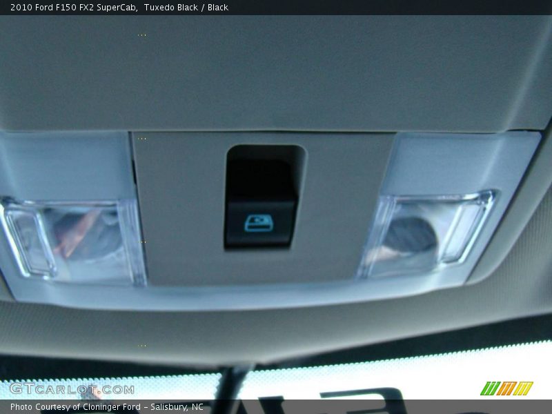 Tuxedo Black / Black 2010 Ford F150 FX2 SuperCab