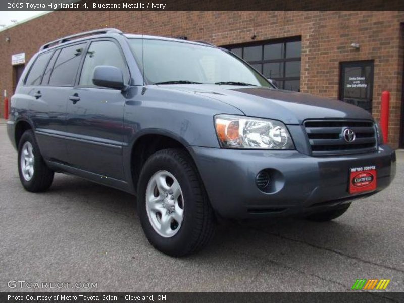 Bluestone Metallic / Ivory 2005 Toyota Highlander I4
