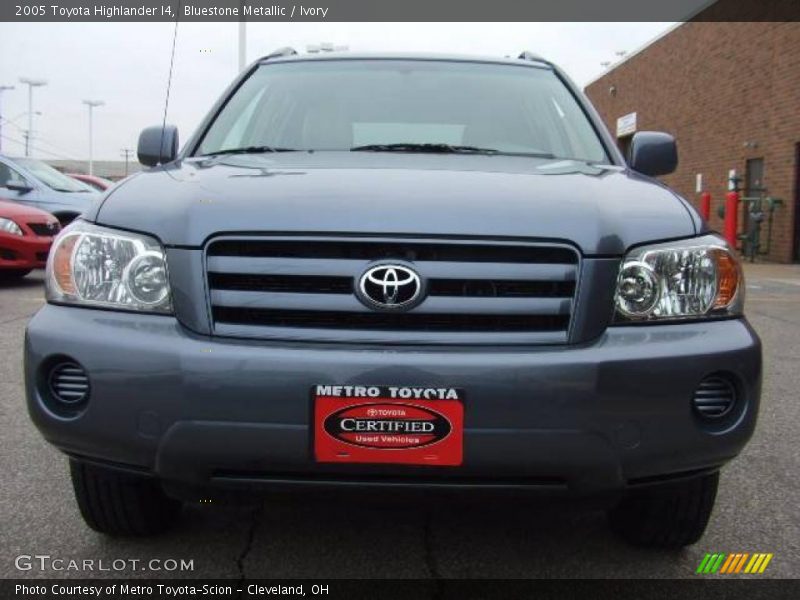 Bluestone Metallic / Ivory 2005 Toyota Highlander I4