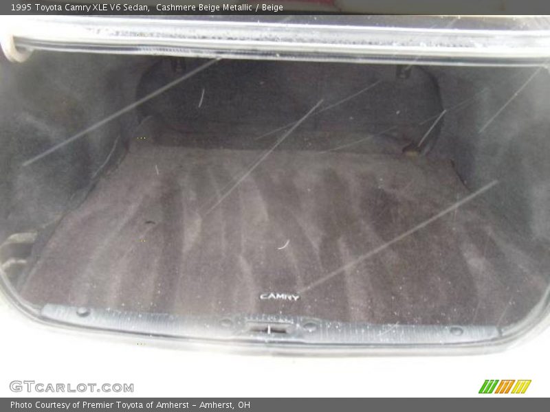 Cashmere Beige Metallic / Beige 1995 Toyota Camry XLE V6 Sedan