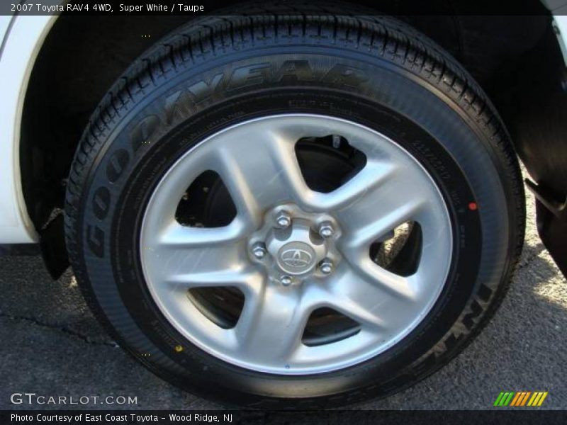 Super White / Taupe 2007 Toyota RAV4 4WD