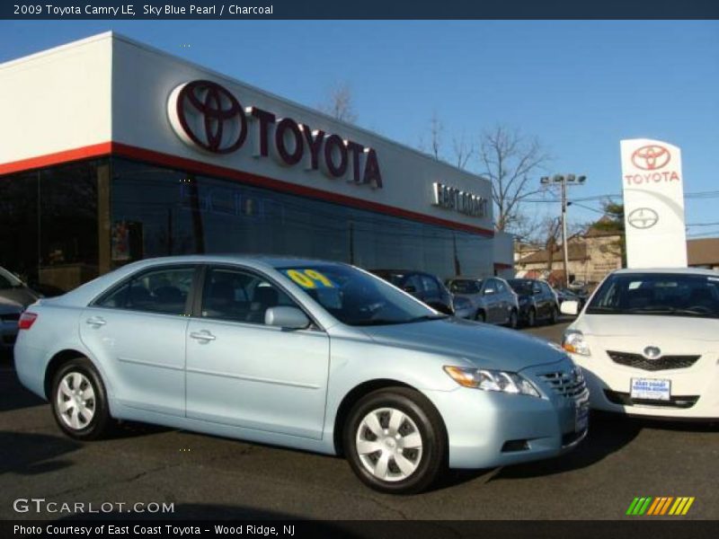 Sky Blue Pearl / Charcoal 2009 Toyota Camry LE