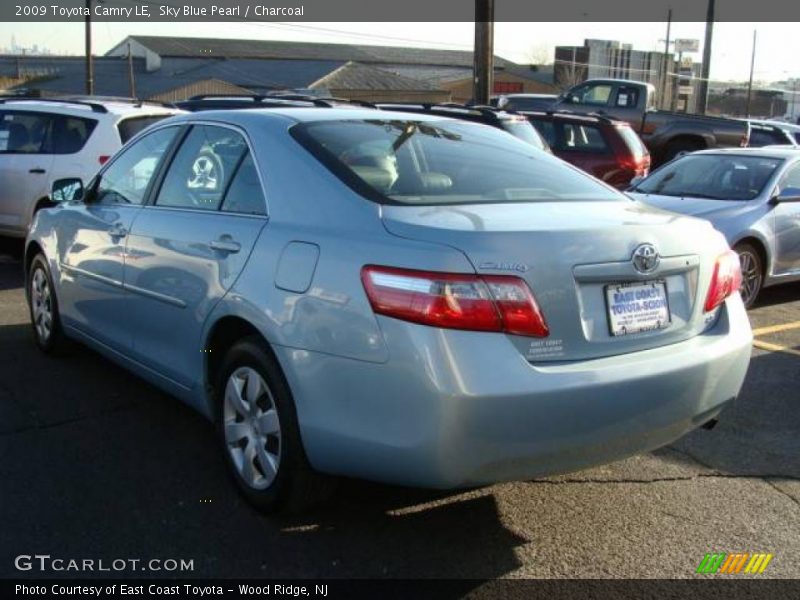 Sky Blue Pearl / Charcoal 2009 Toyota Camry LE