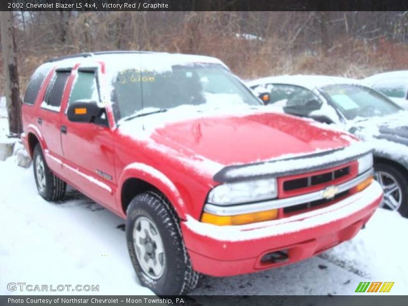 Victory Red / Graphite 2002 Chevrolet Blazer LS 4x4