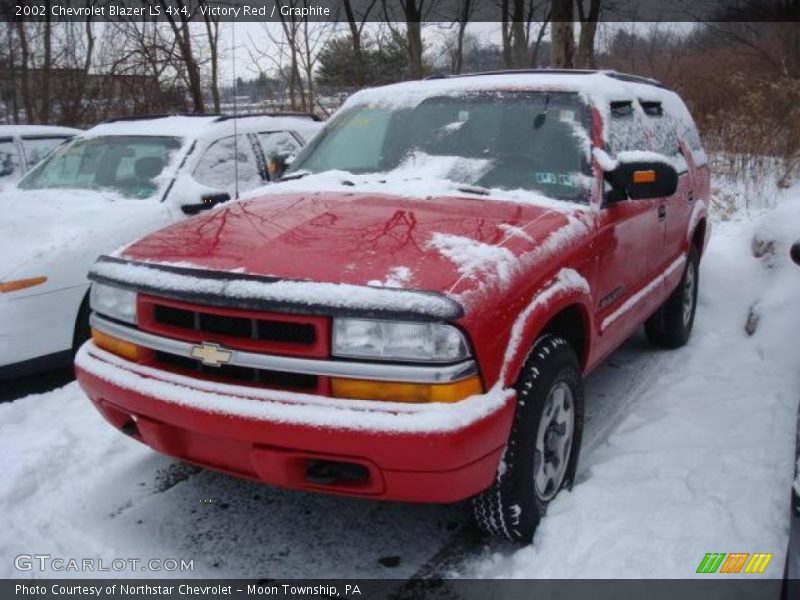 Victory Red / Graphite 2002 Chevrolet Blazer LS 4x4