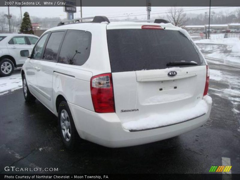 White / Gray 2007 Kia Sedona LX