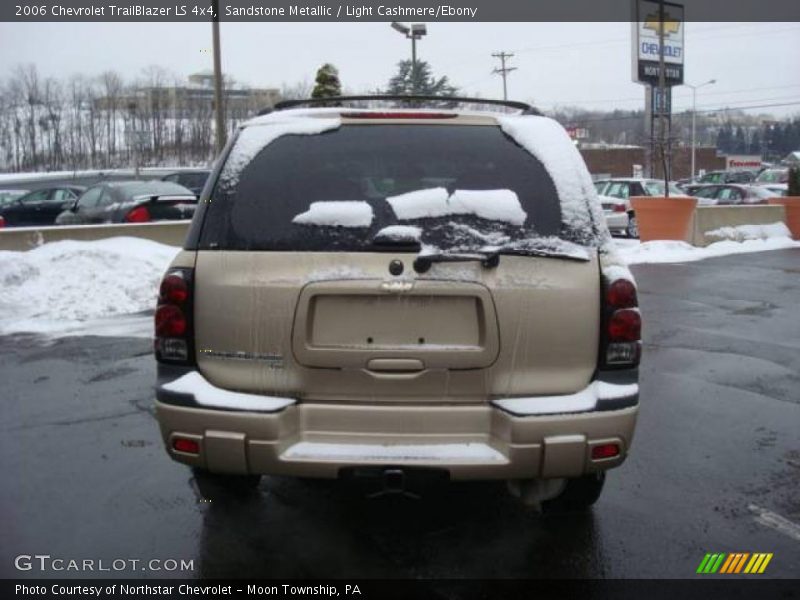 Sandstone Metallic / Light Cashmere/Ebony 2006 Chevrolet TrailBlazer LS 4x4