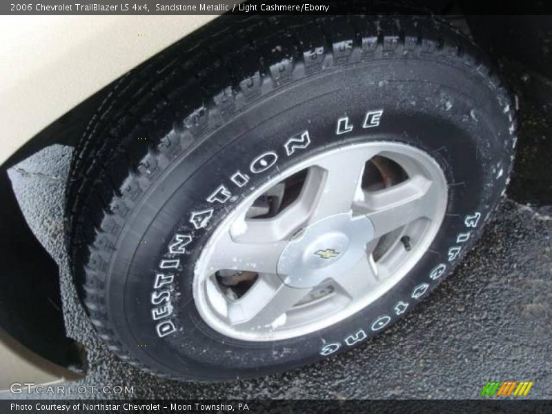 Sandstone Metallic / Light Cashmere/Ebony 2006 Chevrolet TrailBlazer LS 4x4