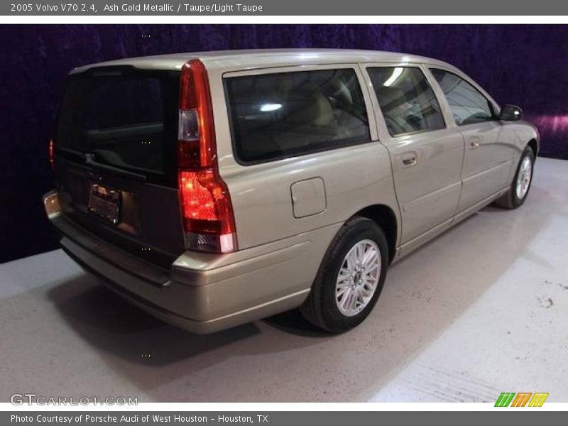 Ash Gold Metallic / Taupe/Light Taupe 2005 Volvo V70 2.4