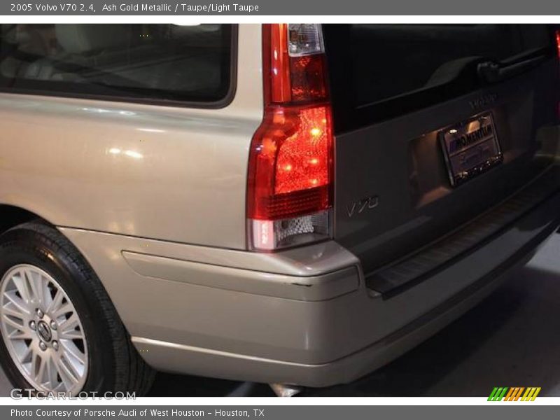 Ash Gold Metallic / Taupe/Light Taupe 2005 Volvo V70 2.4