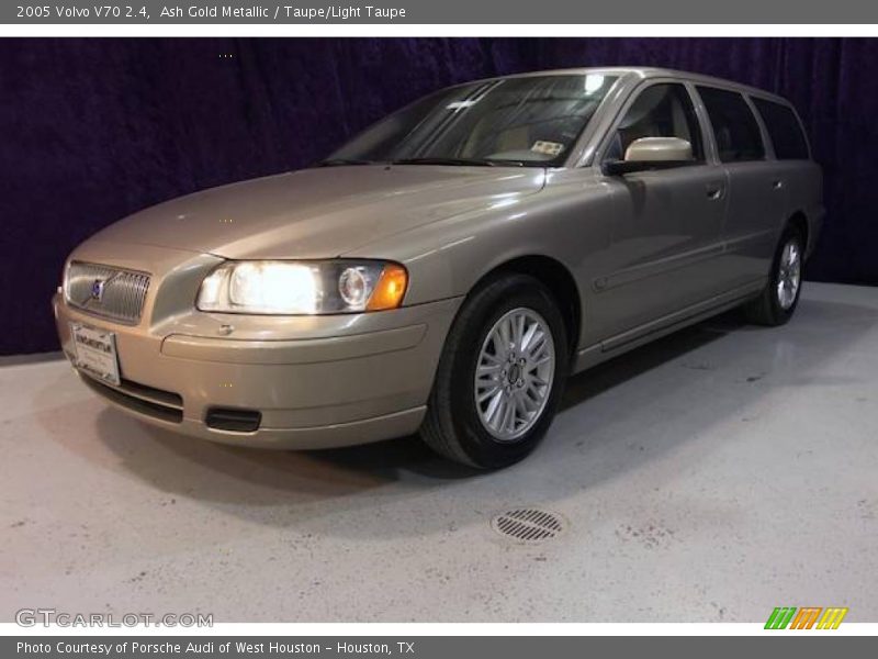 Ash Gold Metallic / Taupe/Light Taupe 2005 Volvo V70 2.4