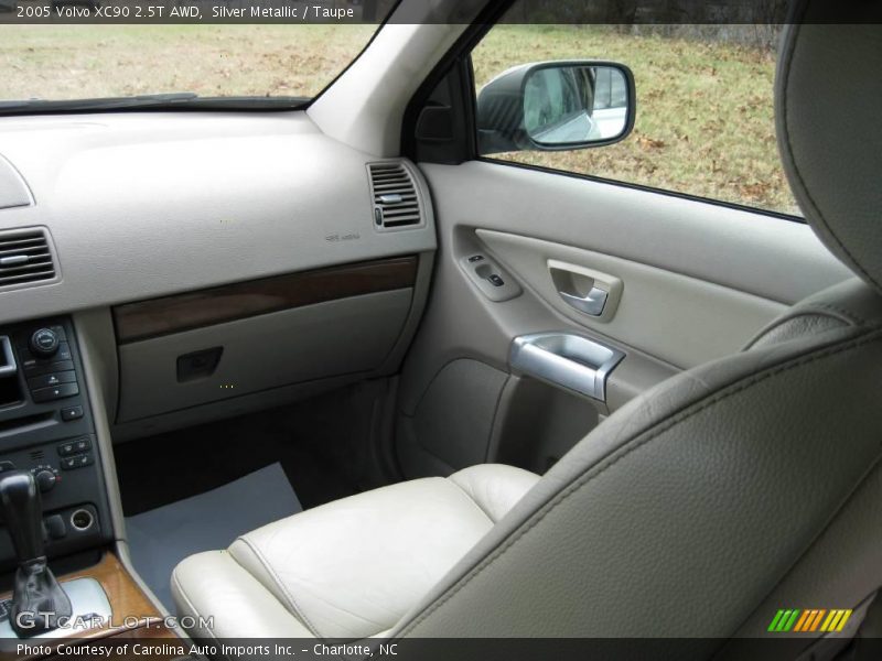 Silver Metallic / Taupe 2005 Volvo XC90 2.5T AWD