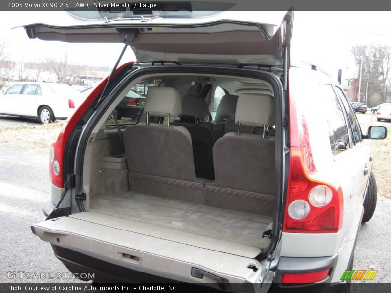 Silver Metallic / Taupe 2005 Volvo XC90 2.5T AWD