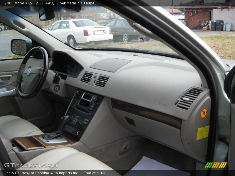 Silver Metallic / Taupe 2005 Volvo XC90 2.5T AWD