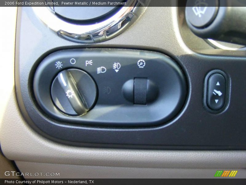 Pewter Metallic / Medium Parchment 2006 Ford Expedition Limited