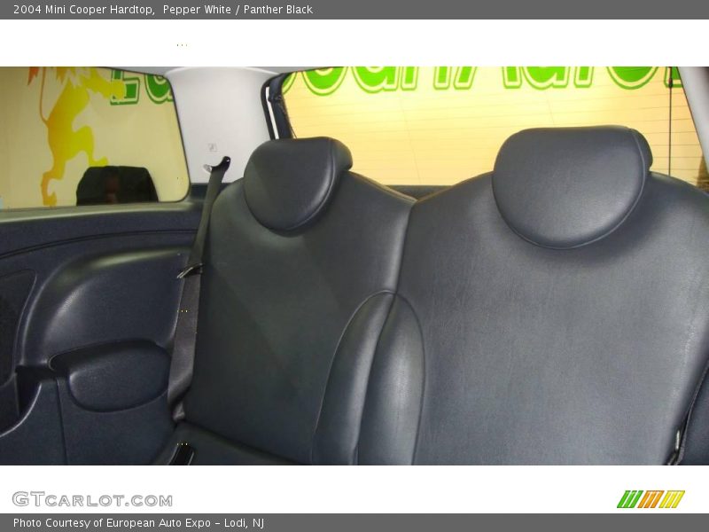 Pepper White / Panther Black 2004 Mini Cooper Hardtop
