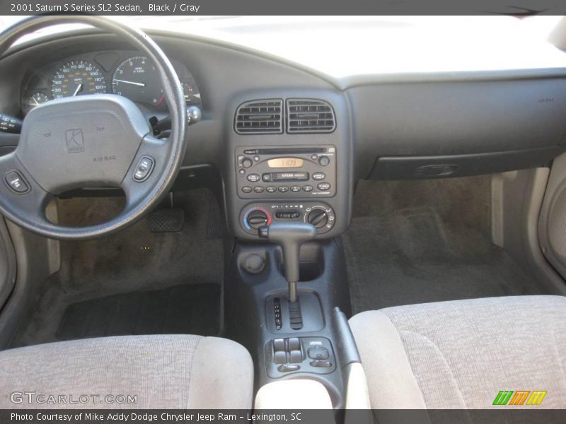 Black / Gray 2001 Saturn S Series SL2 Sedan