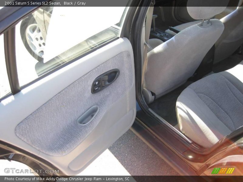 Black / Gray 2001 Saturn S Series SL2 Sedan