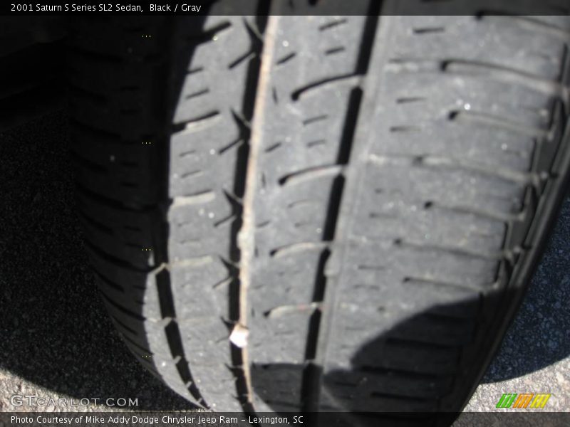 Black / Gray 2001 Saturn S Series SL2 Sedan