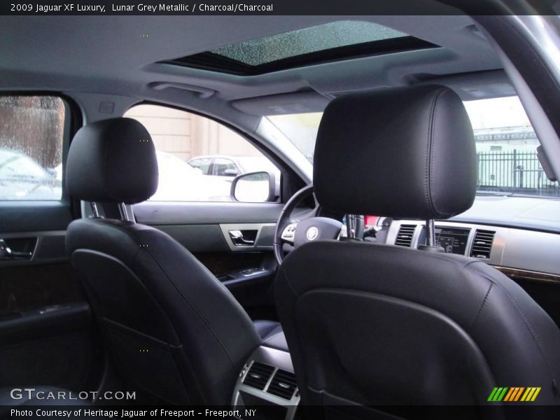 Lunar Grey Metallic / Charcoal/Charcoal 2009 Jaguar XF Luxury