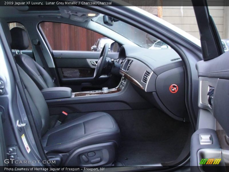  2009 XF Luxury Charcoal/Charcoal Interior